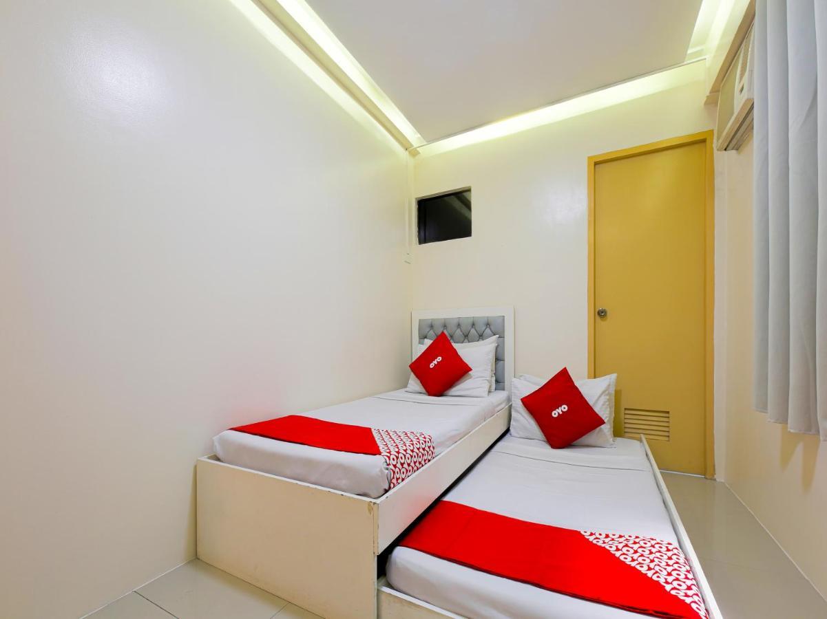 Oyo 783 Freemont Place Paranaque City Экстерьер фото