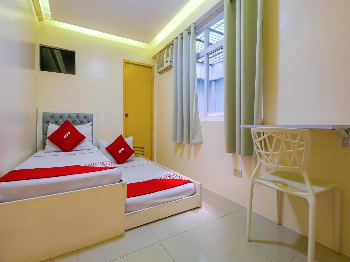Oyo 783 Freemont Place Paranaque City Экстерьер фото